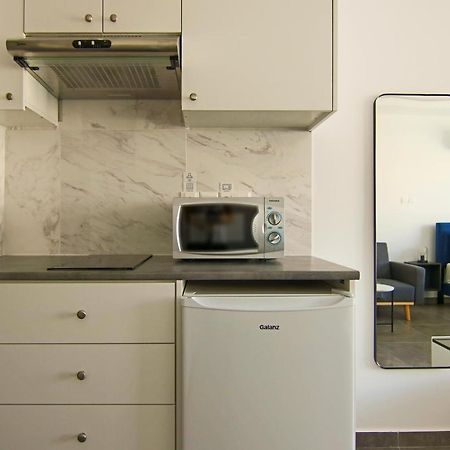 파포스 Phaedrus Living: Seaside Luxury Flat Athina 116 아파트 외부 사진