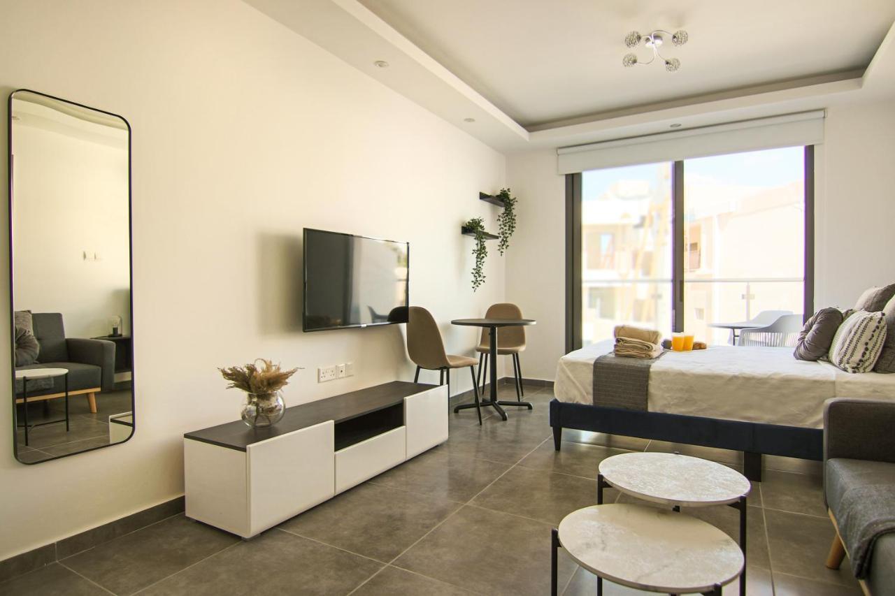 파포스 Phaedrus Living: Seaside Luxury Flat Athina 116 아파트 외부 사진