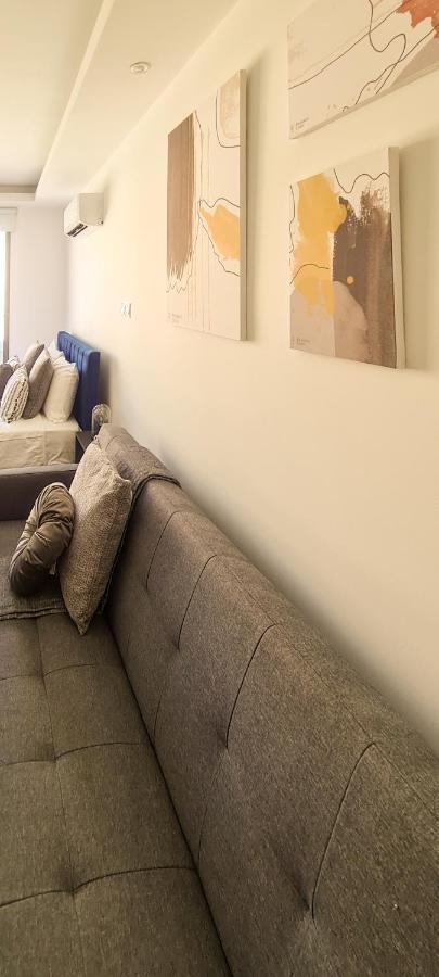 파포스 Phaedrus Living: Seaside Luxury Flat Athina 116 아파트 외부 사진
